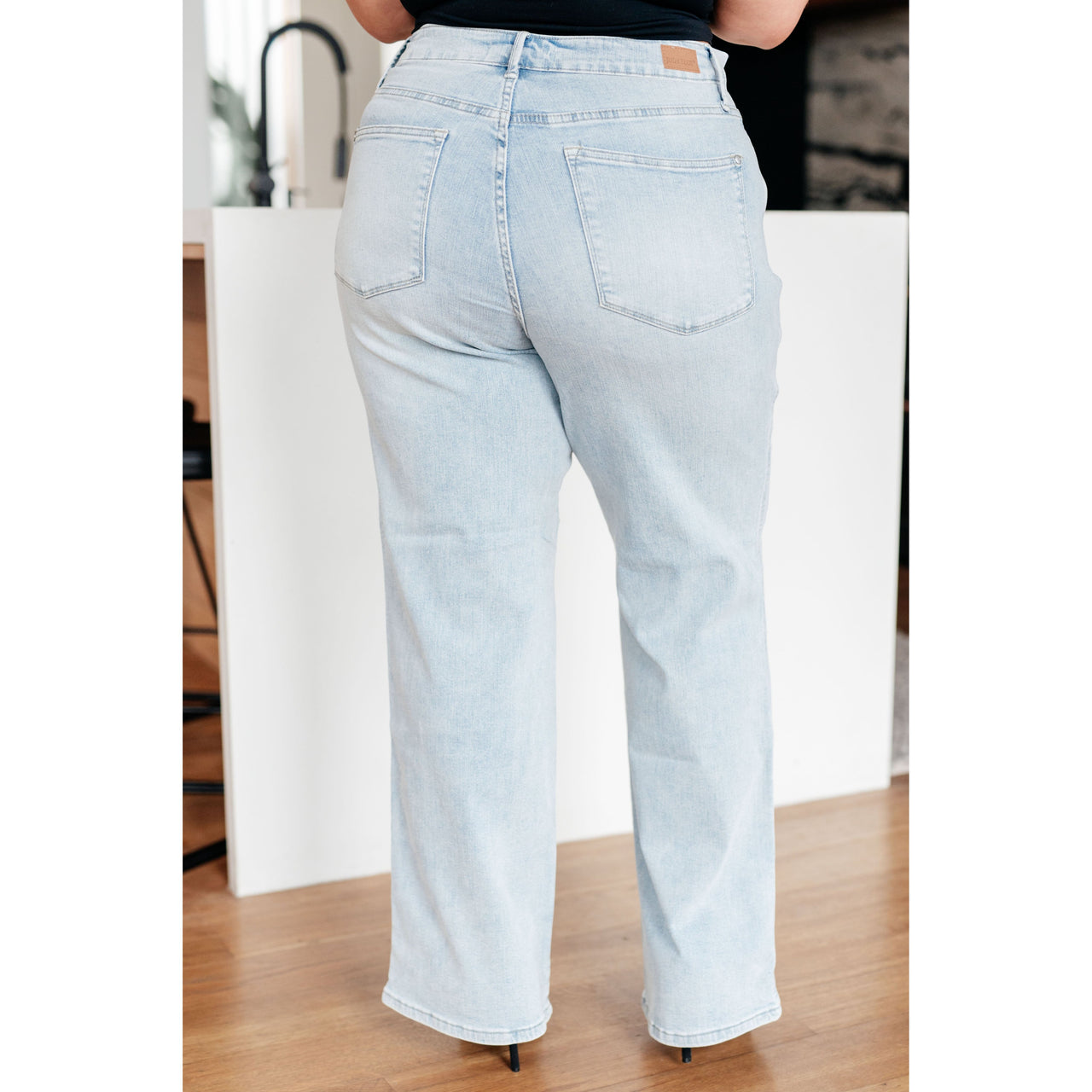 Brooke High Rise Control Top Vintage Wash Straight Jeans Women's Jeans Ave Shops   