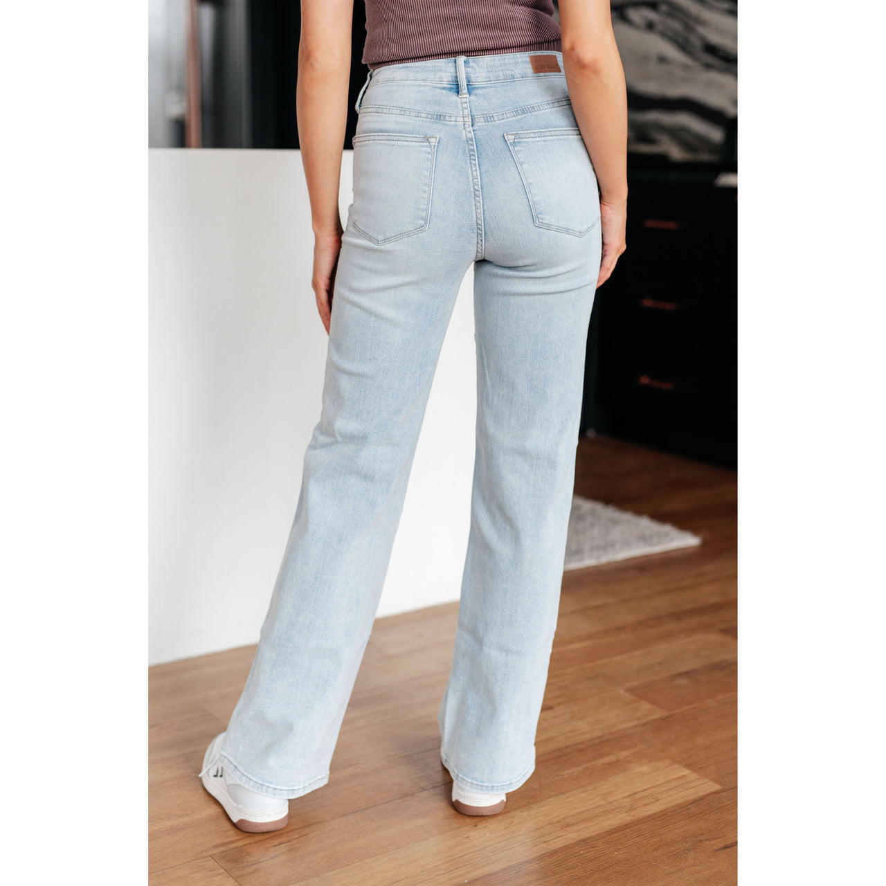 Brooke High Rise Control Top Vintage Wash Straight Jeans Women's Jeans Ave Shops   